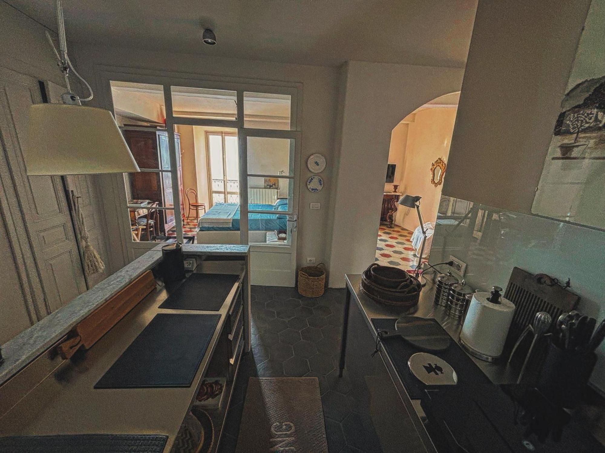 Varenna Caffe Apartment Екстер'єр фото