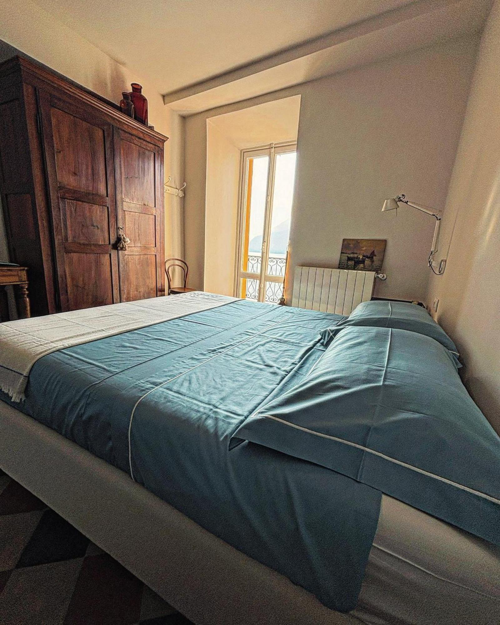 Varenna Caffe Apartment Екстер'єр фото